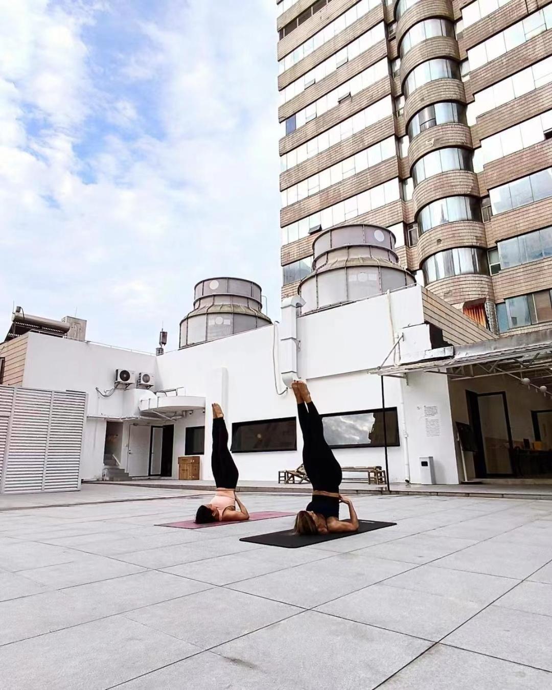 Hi Cozy International Youth Hostel East Nanjing Road & The Bund - Free Gym Shanghai Bagian luar foto
