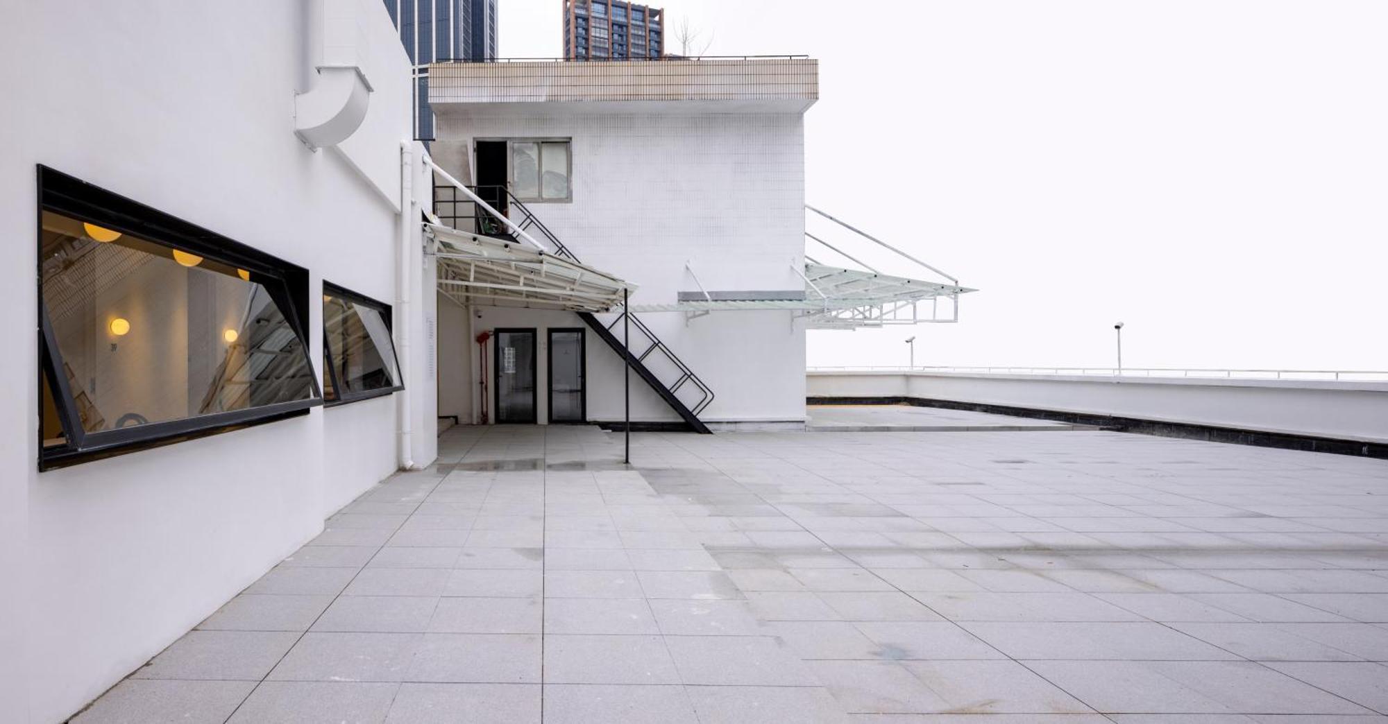 Hi Cozy International Youth Hostel East Nanjing Road & The Bund - Free Gym Shanghai Bagian luar foto